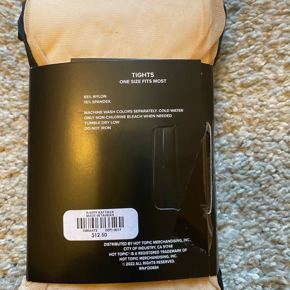 Hot Topic Black Cat Ear Socks - Picture 4 of 4